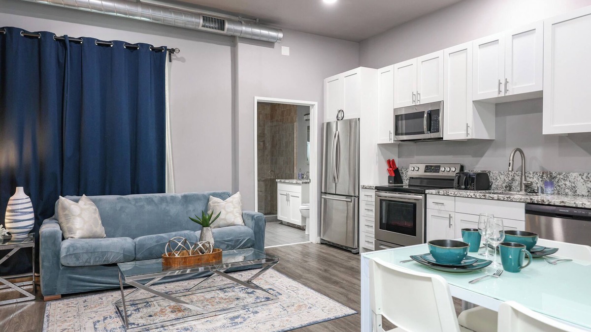 Cortez Hill Apartment | Chic One bedroom near Little Italy downtown San Diego
