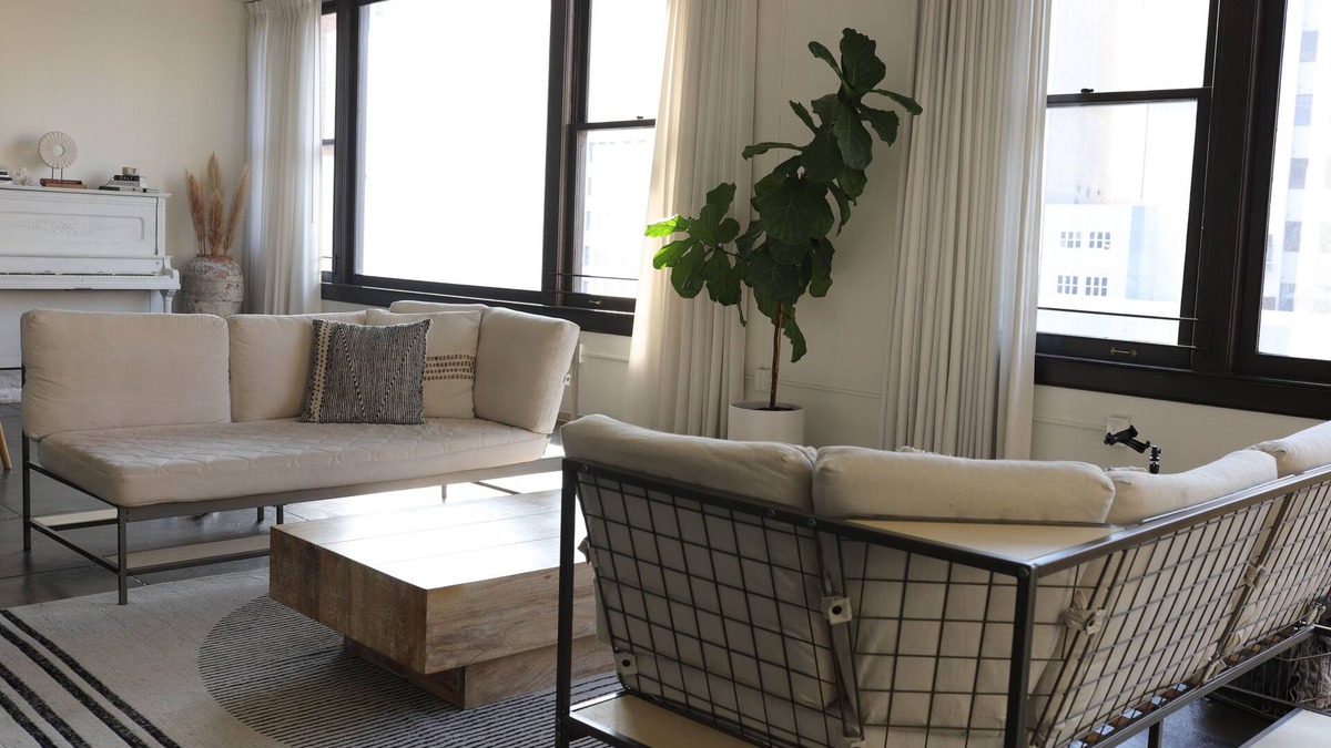 Historic Core Apartment | Chic Sanctuary in the Heart of Downtown