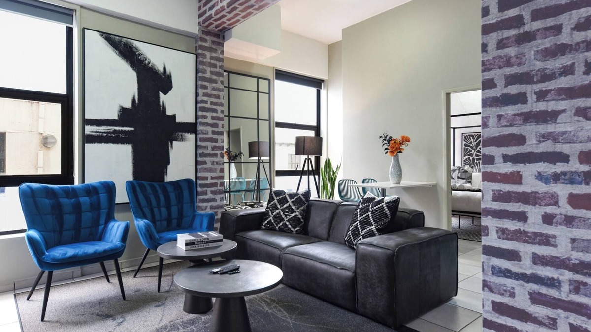Parkwood Apartment | Chic, Sleek and Sophisticated: 1 Bed Rosebank Gem