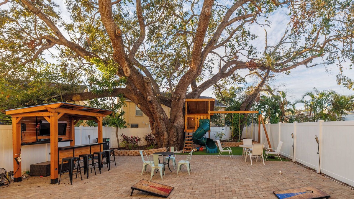 SoHo House | Chic & Spacious SoHo Retreat Near Downtown & UT