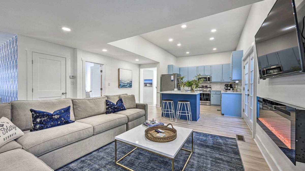 St. Marys House | Chic St Marys Home, 2 Blocks from Riverfront