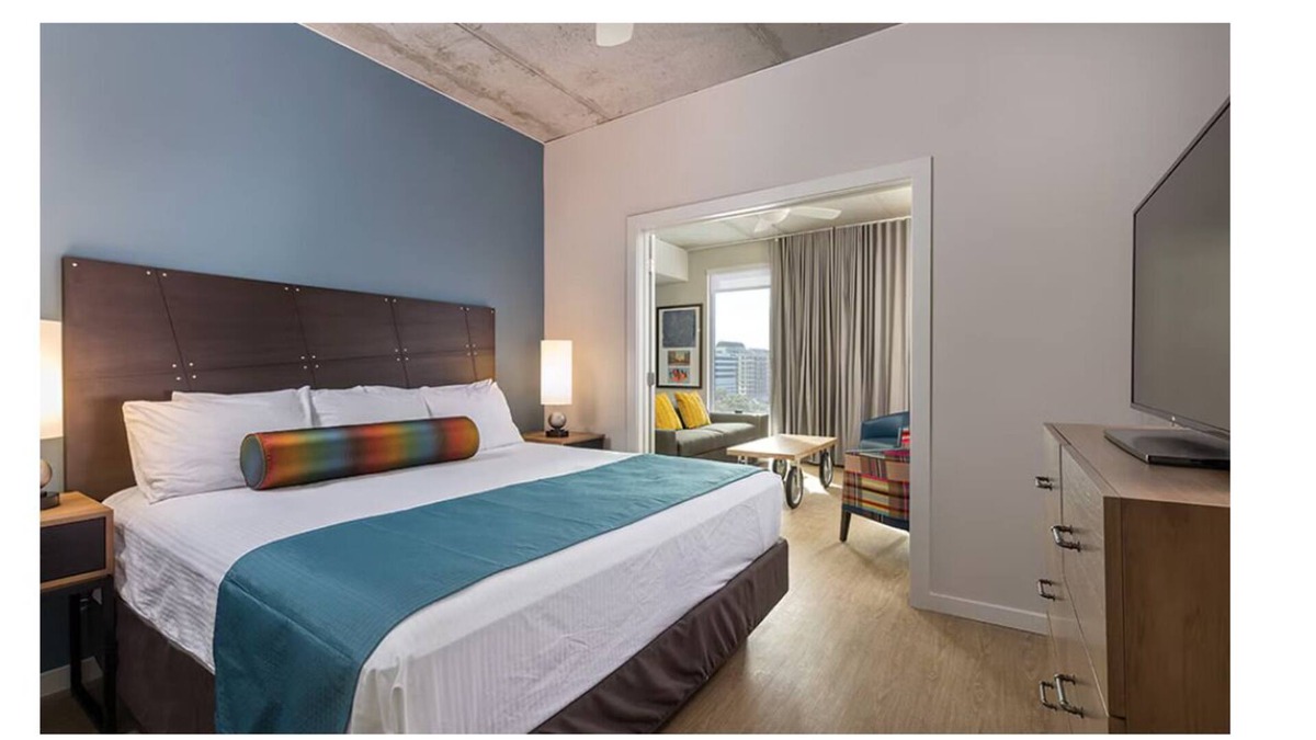 Civic District Apartment | Chic Studio Deluxe Hotel Suite in the Heart of Austin
