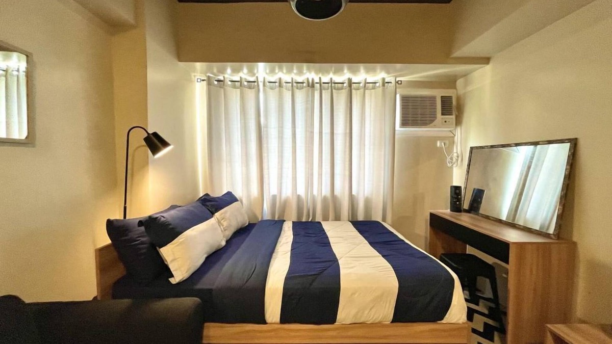 Mandurriao Apartment | Chic Studio Space at Avida Towers Atria