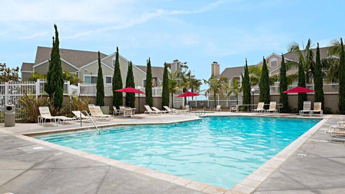 Dana Point Apartment | Chic Upstairs Condo Steps from Strands Beach