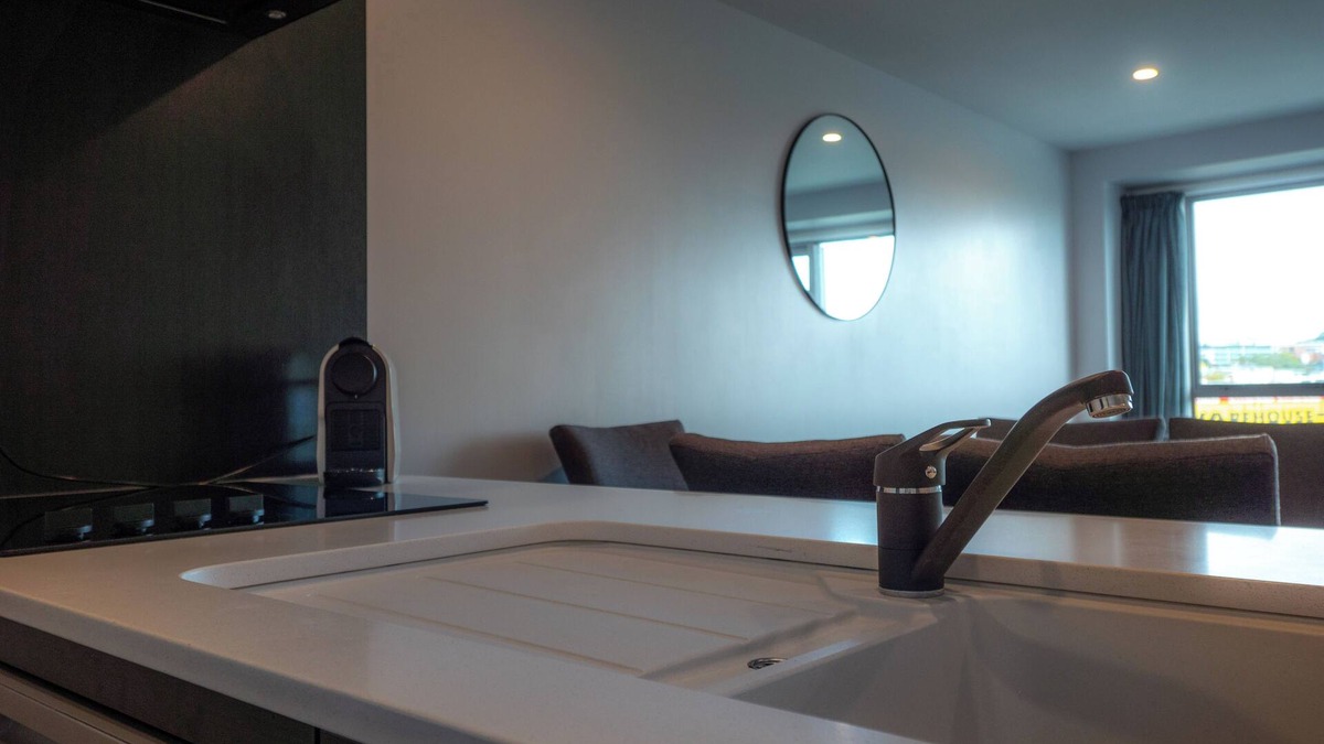 Newton Apartment | Chic Urban Retreat in Grey Lynn