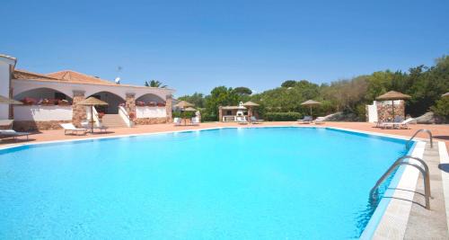 Golfo di Marinella Apartment | Chic Villa Antonina T6 2 BedroomApartment sleeps 6