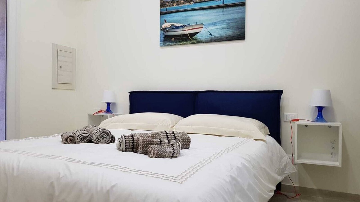 Ruggero Settimo Apartment | Chicca House