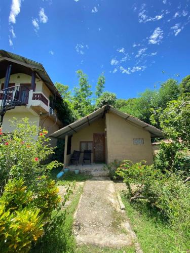 Sauraha Resort | Chilax House and Retreat Center