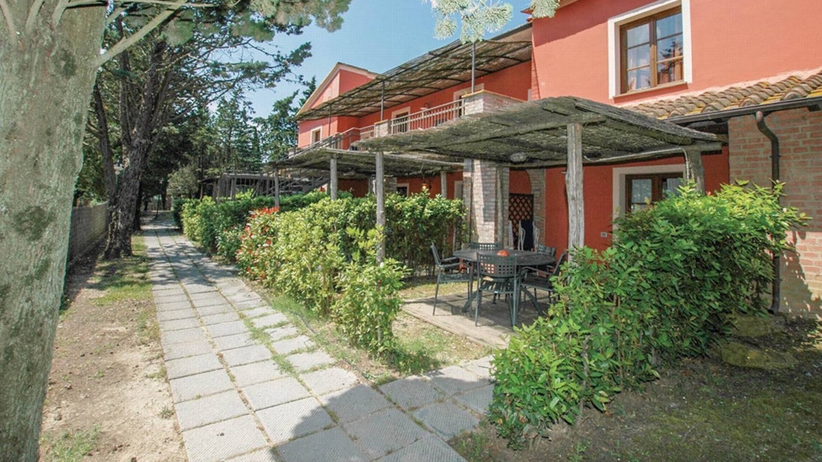 Montaione Apartment | Child friendly resort with pool and games, T 2 bathrooms