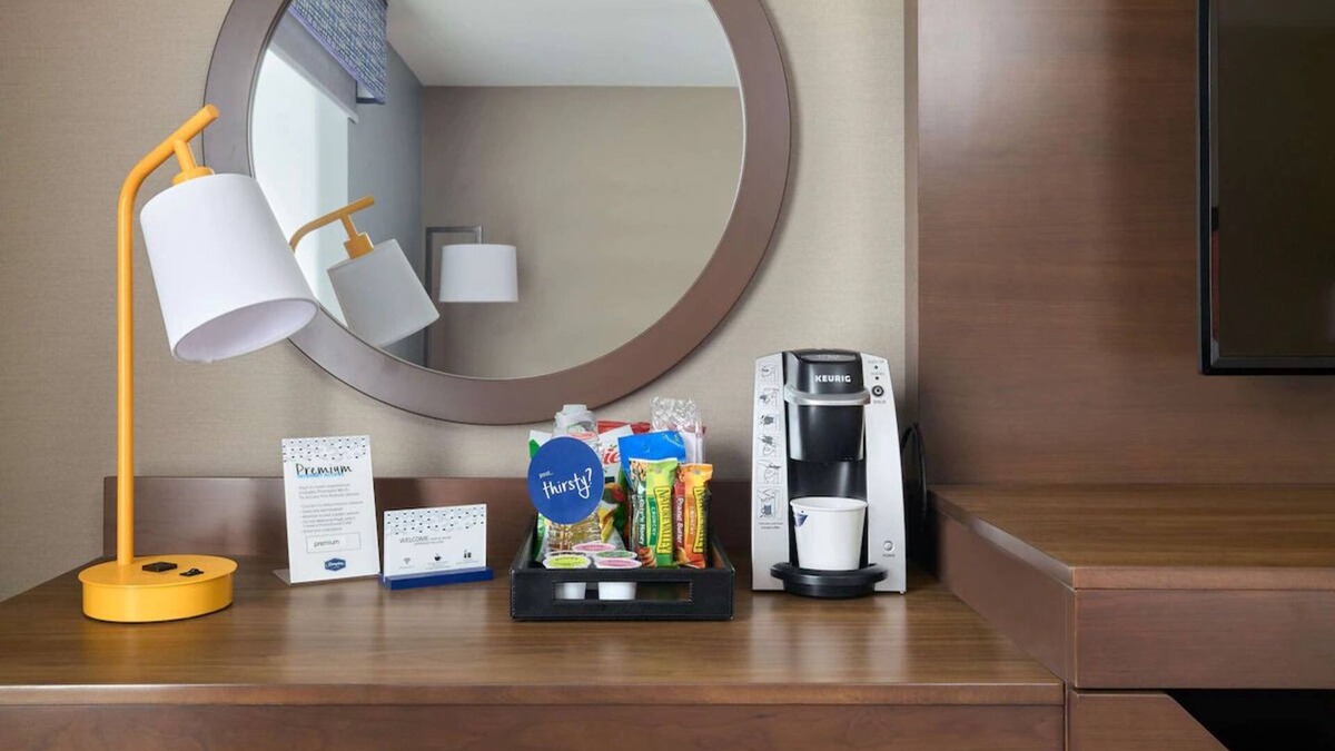 Smithfield Hotel | Chill by the Pool | Stay Near Bryant + Casino | 4 Pet-Friendly Units