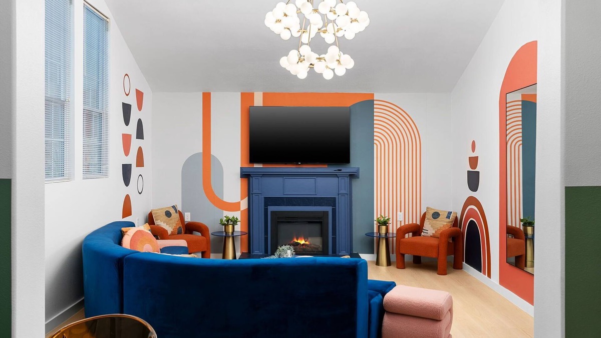 Greater South River City House | Chill Hideaway: Steps to Bars + Sauna & Hot Tub