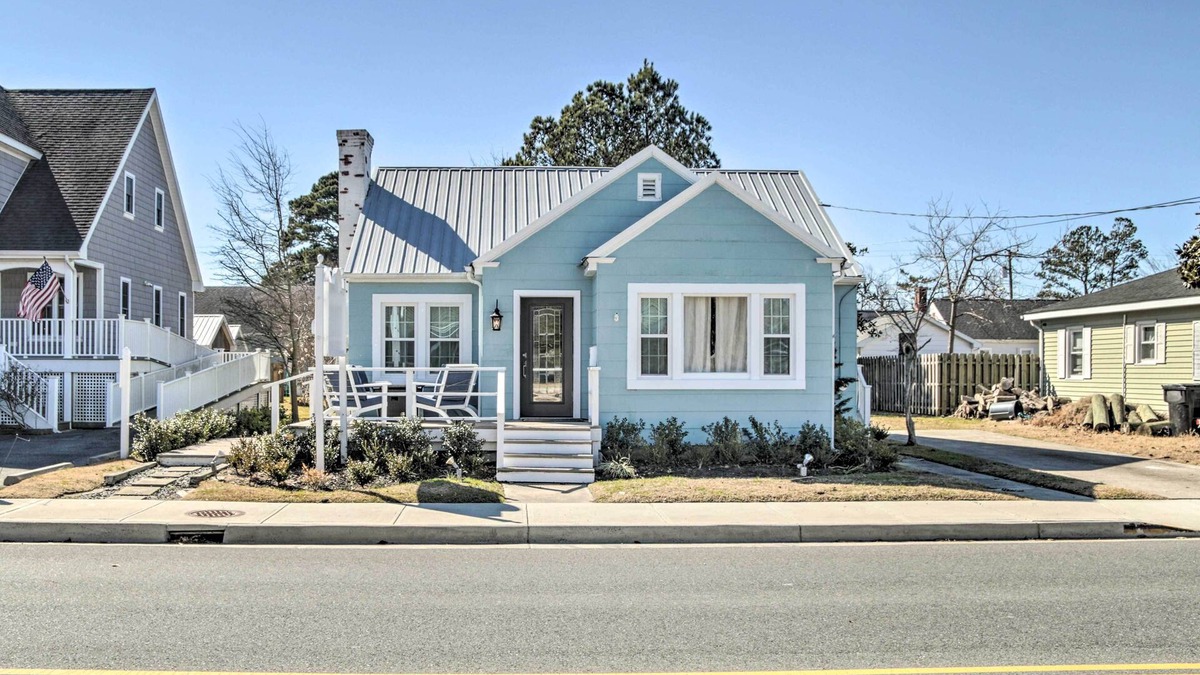 Chincoteague Cottage | Chincoteague Island Cottage ~ 2 Mi to Beaches