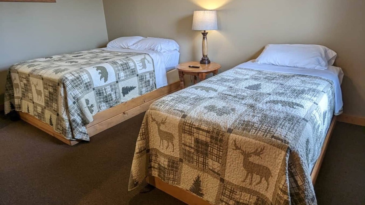Hayward Apartment | Chip-Wa Lodging Room 2