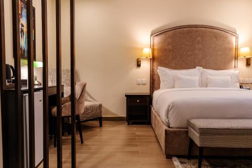 F-7 Sector Hotel | Chirani Signature Hotel