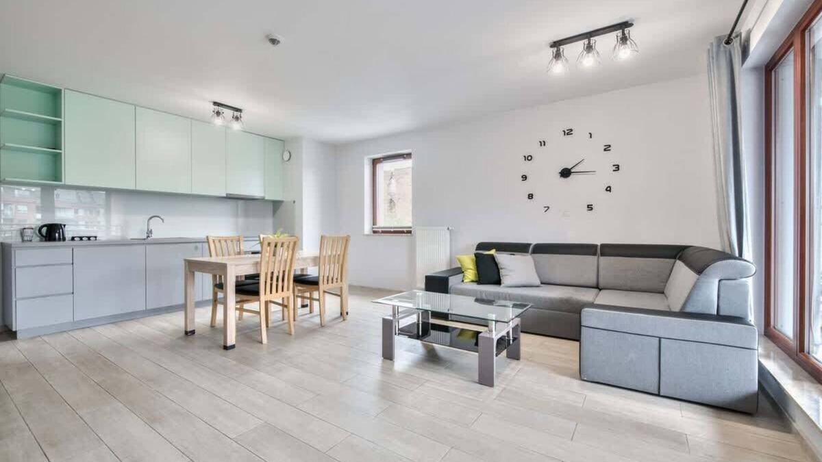 Old Town Apartment | Chmielna 63 | Gdańsk | Elegant Apartment | Balcony