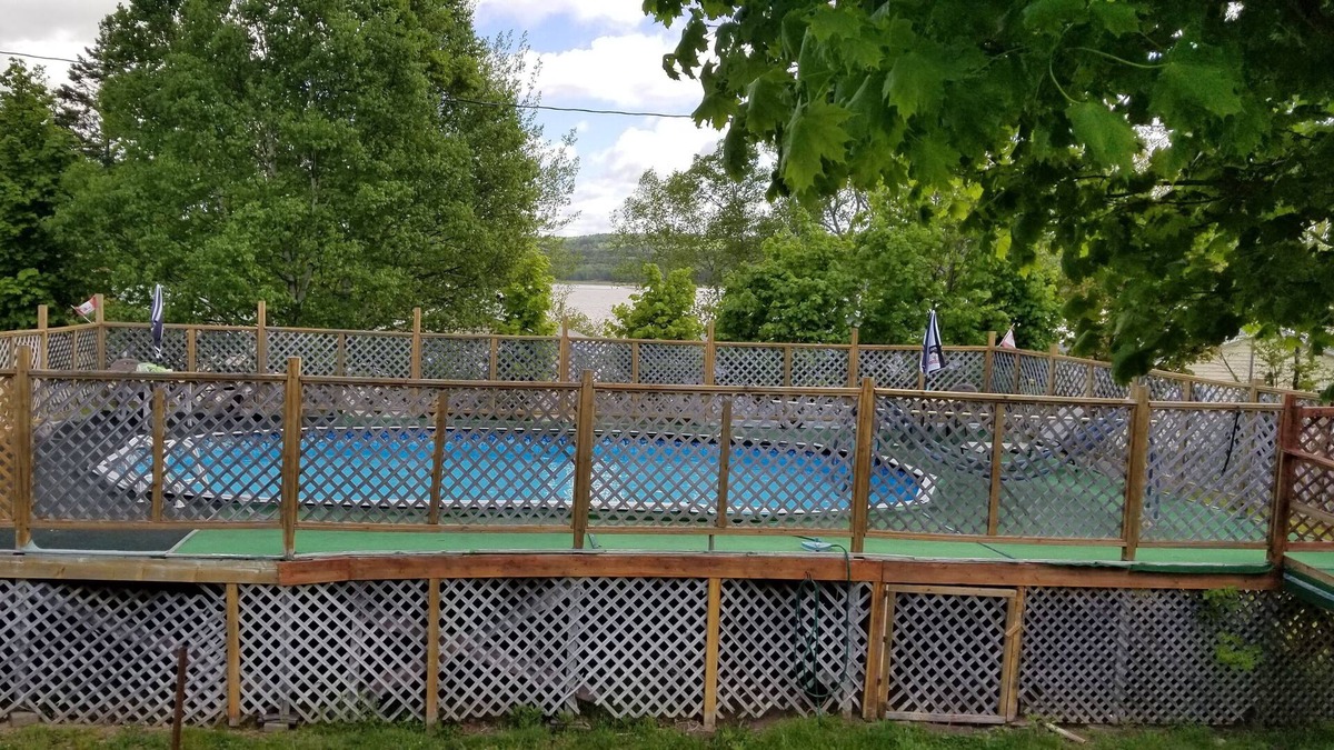 Edgetts Landing Cottage | Chocolate River Cottages - Chocolate River 2 Bedroom Cottage No. 2