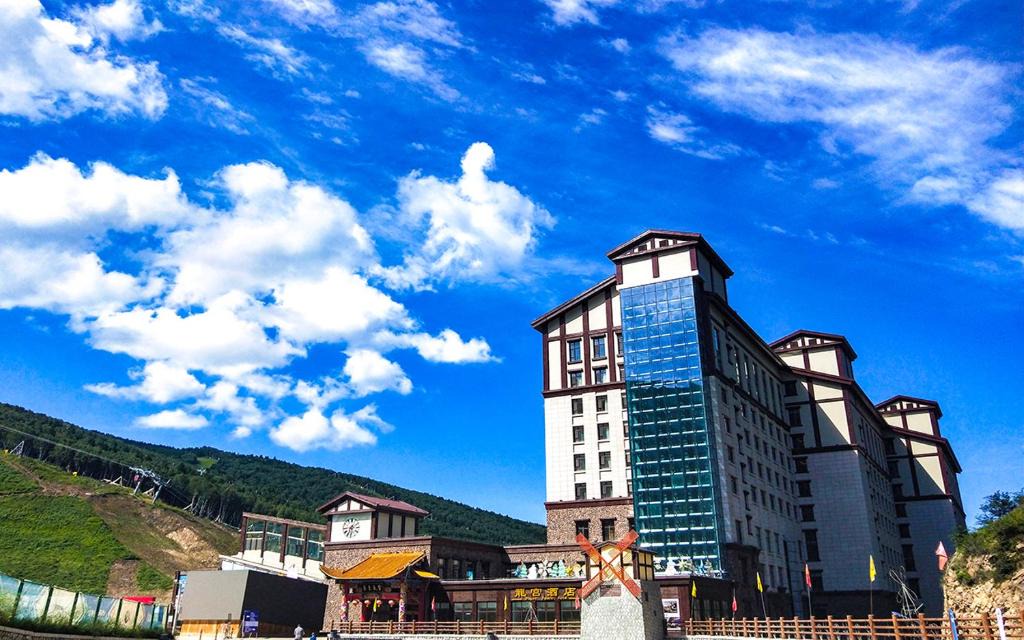 Chongli County Hotel | Chongli Wanlong Ski Resort Dragon Palace Hotel