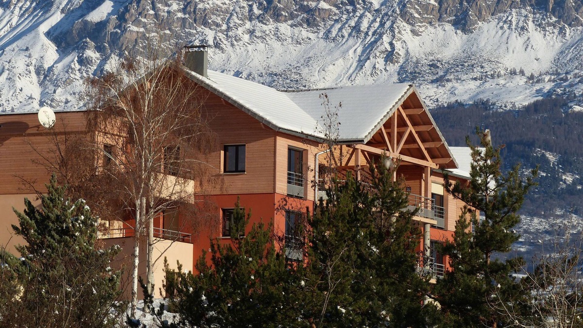 Chorges Apartment | Chorges, Lac de Serre Ponçon, Clos des Ecrins, luxury apartment, 8 people