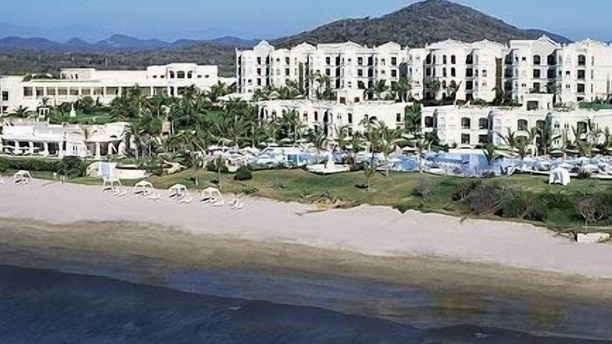 Cerritos Villa | CHRISTMAS OR NEW YEARS IN A VILLA AT PB EMERALD ESTATES - EMERALD BAY ALSO AVAIL