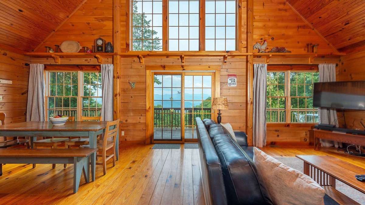 Old Fort Cabin | Christmas Tree Cabin | Secluded Asheville Area Log Cabin with a View!