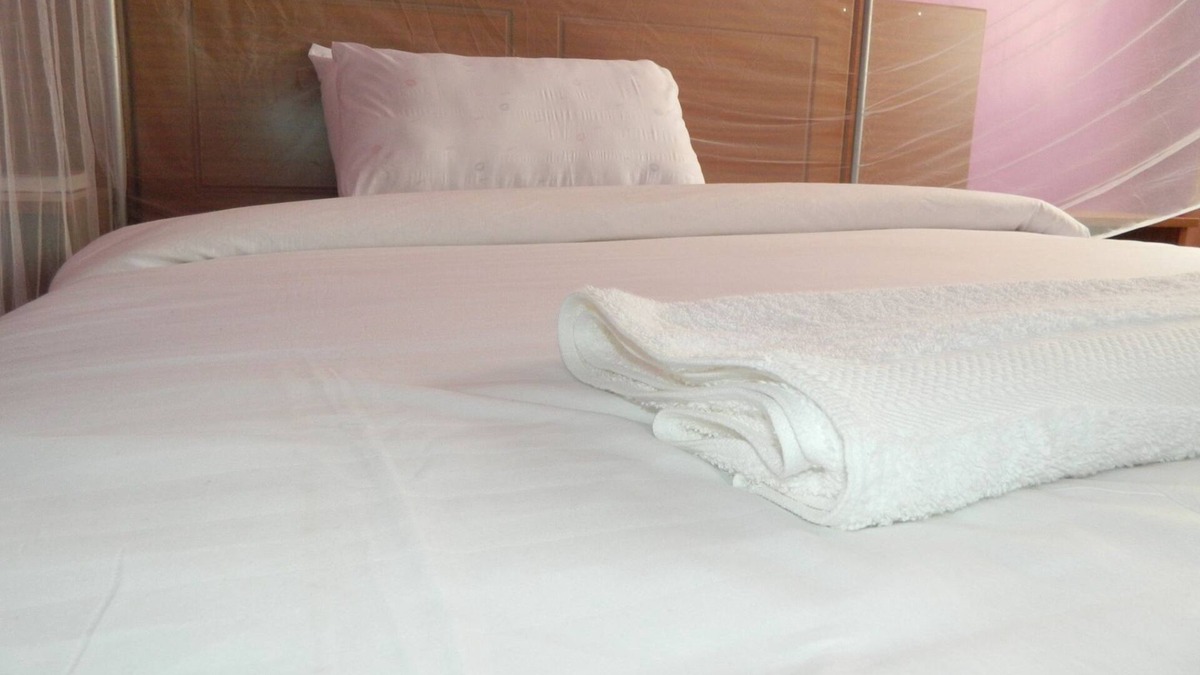 Embu House | Chrysalis Guest House & Restaurant Embu