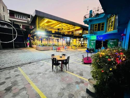 Kathmandu Apartment | Chubasha Chautara Restro & Inn
