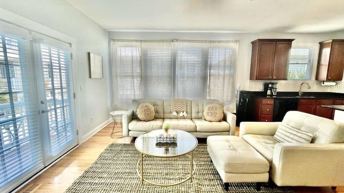 Wilmington Beach Apartment | Chubby Seahorse 1 at CB- 2 blocks from ocean