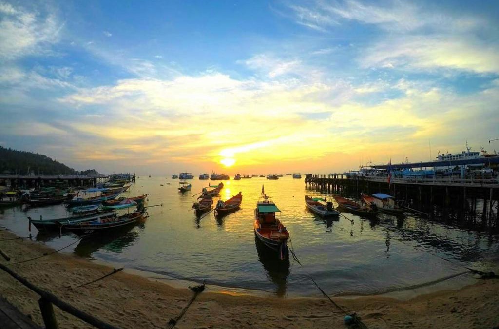 Chumphon Boat Rental | Chumphon Night Boat to Koh Tao