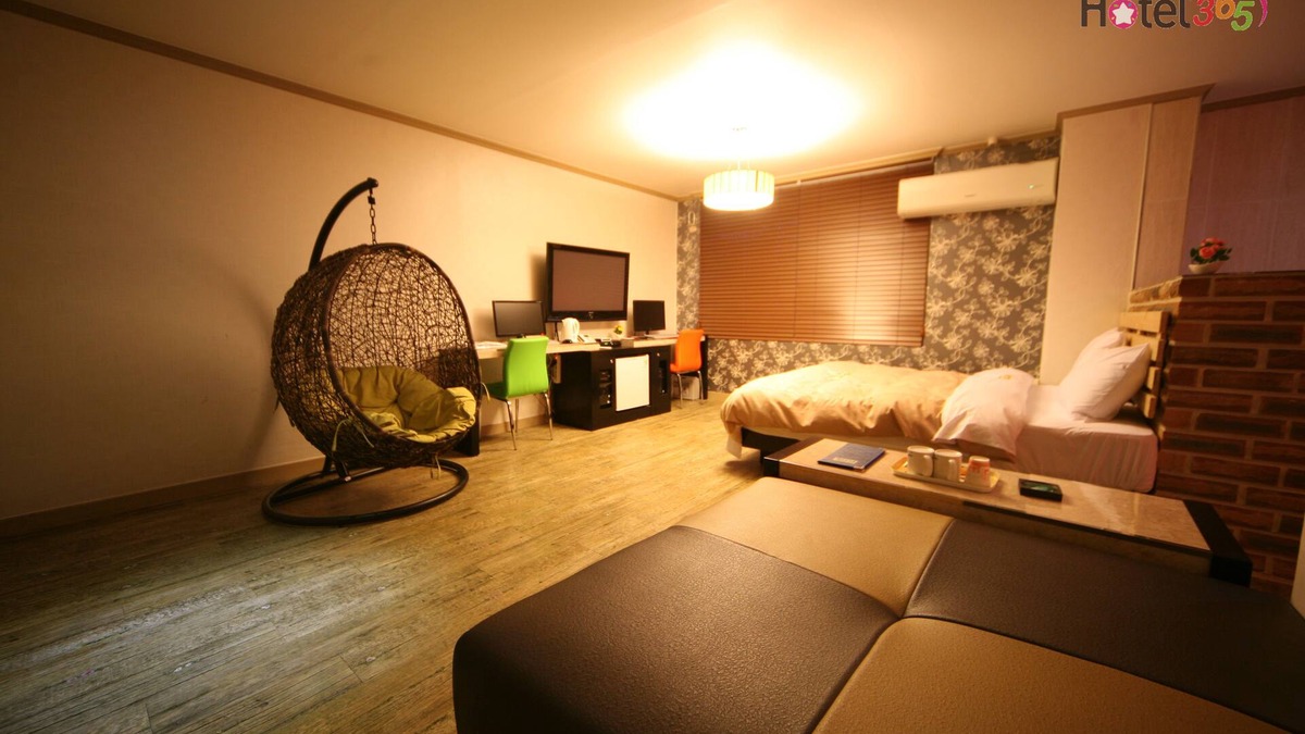 Chuncheon Hotel | Chuncheon Myeongdong Hotel