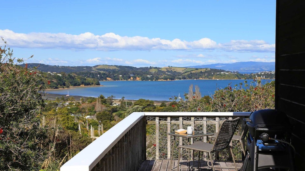 Oneroa House | Church Bay Views | Stay Waiheke