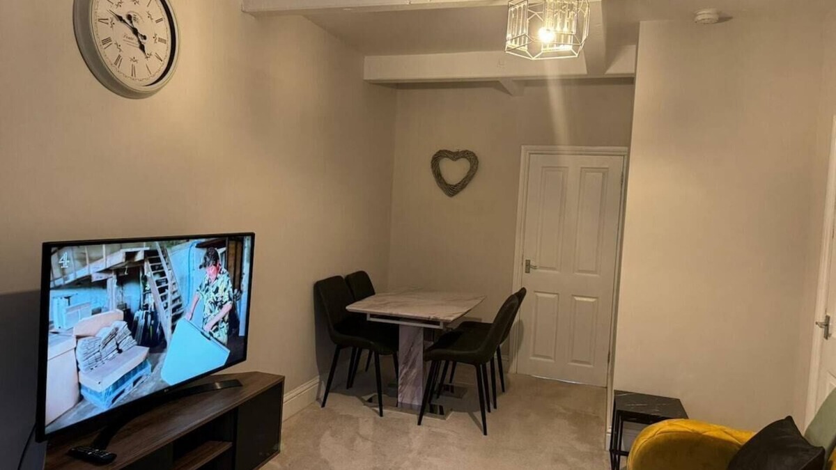 Great Harwood Cottage | Church Street Cottage Great Harwood