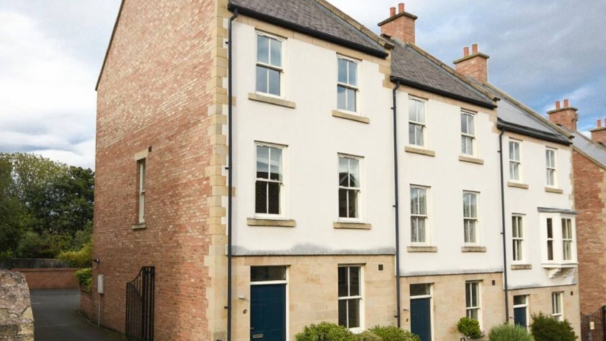 South Charlton House | CHURCHSIDE, family friendly, country holiday cottage in Alnwick