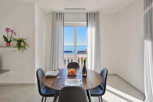 Santo Stefano al Mare Apartment | Cicolombo