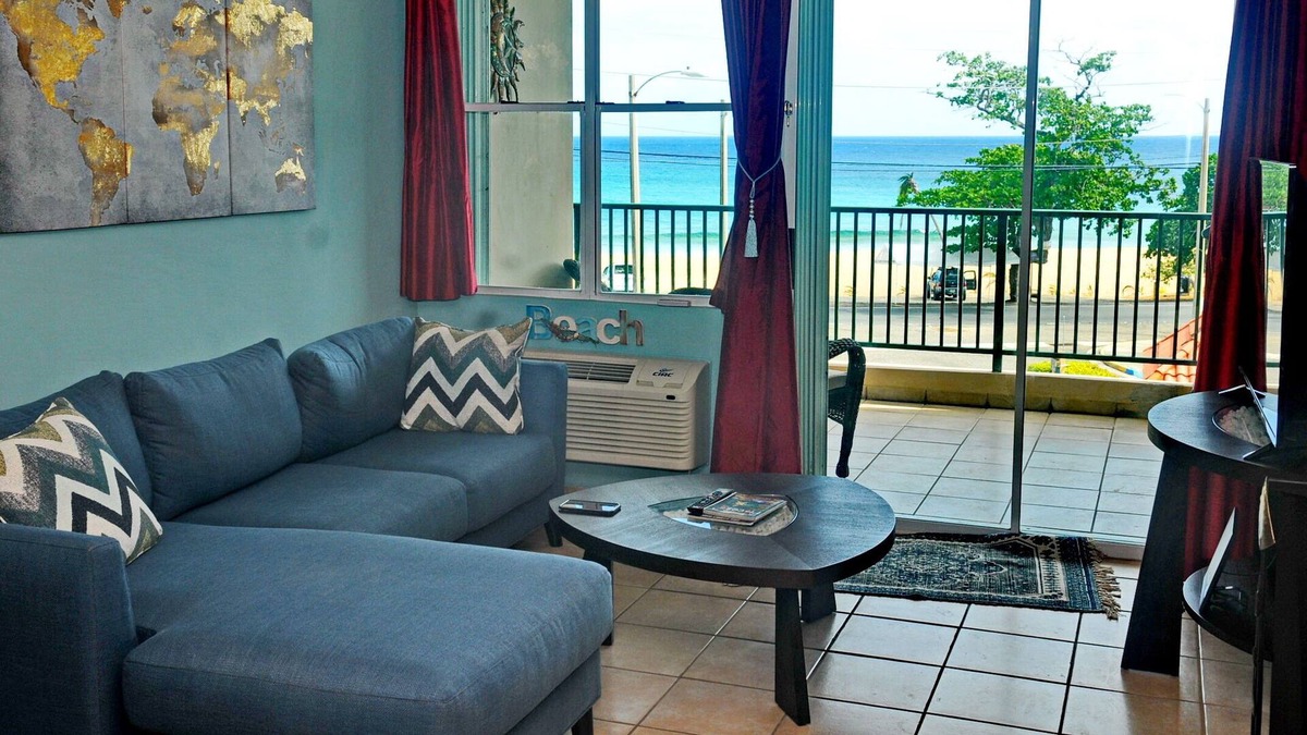 Jarealito Condo | Cielito Del Mar (Little Heaven at Sea) 3bd 2ba Penthouse Beach Condo