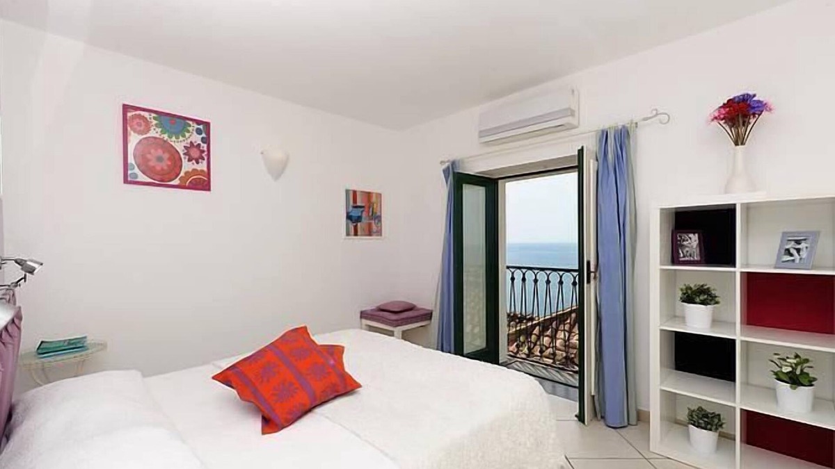 Minori Apartment | Ciliegia by Amalfivacation.it - Sea View, Few Steps from the Beach