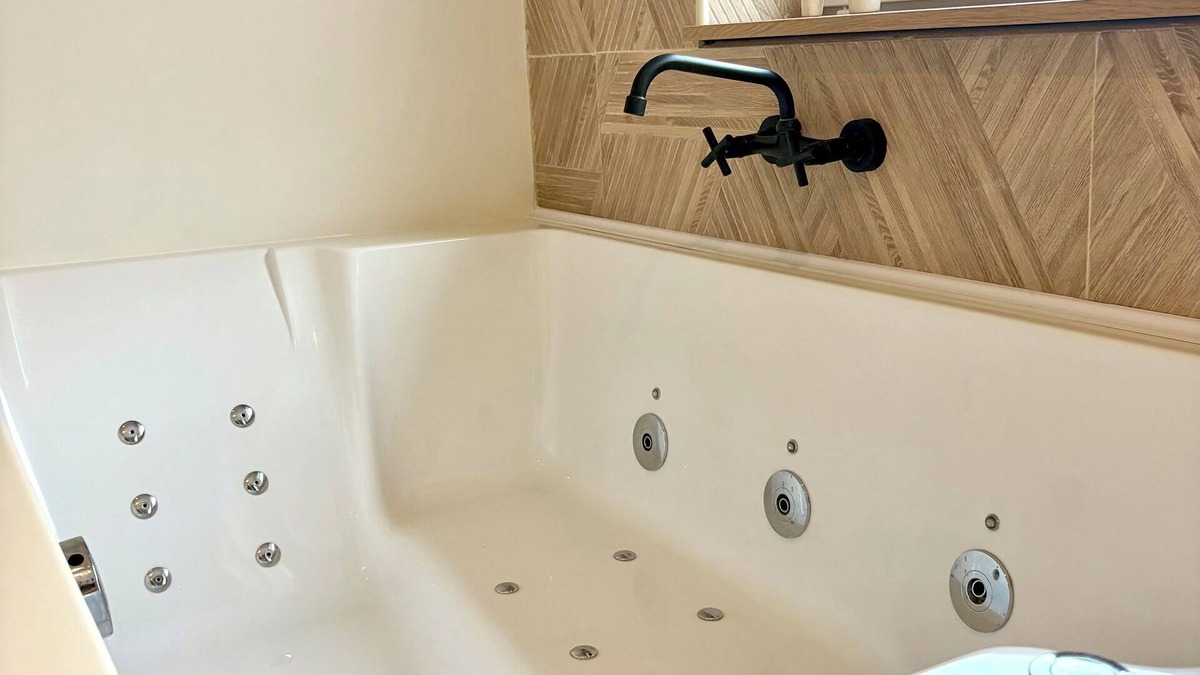 Montfrin Apartment | CINEMA Lune