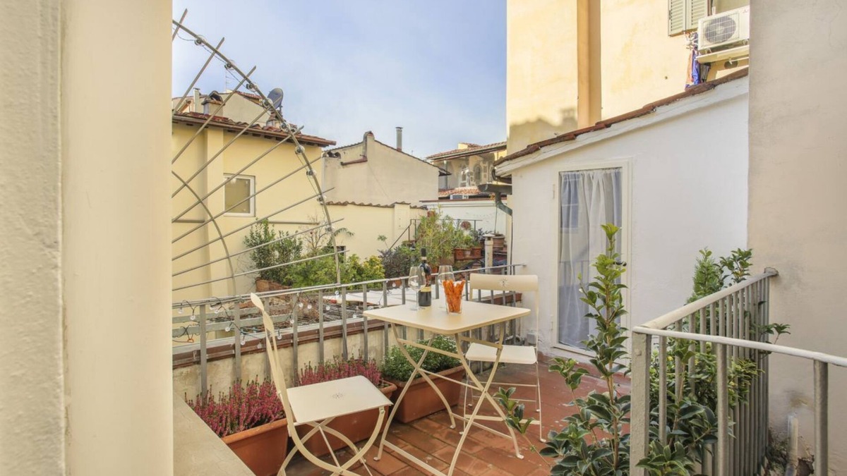 Sant' Ambrogio Apartment | Cinque Passi - Sweet Dreams in Florence