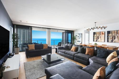 Surfers Paradise Apartment | Circle on Cavil SubPenthouse 4BRM Lv52! Ocean View