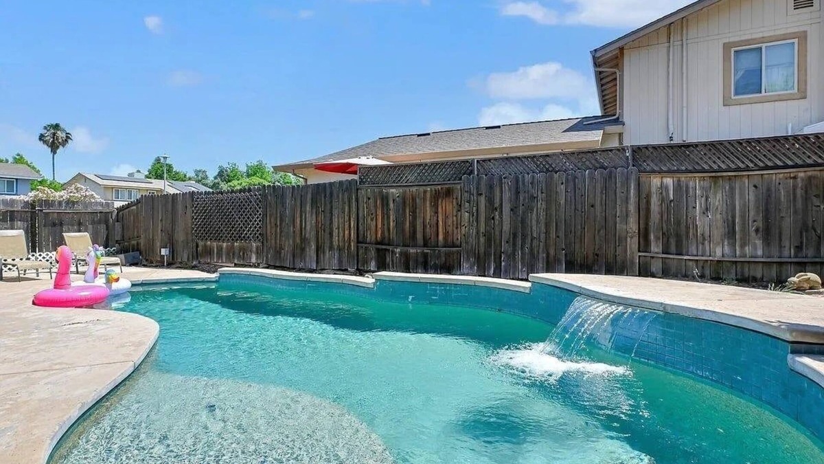 Citrus Heights House | Citrus Retreat with Pool, BBQ and Projector