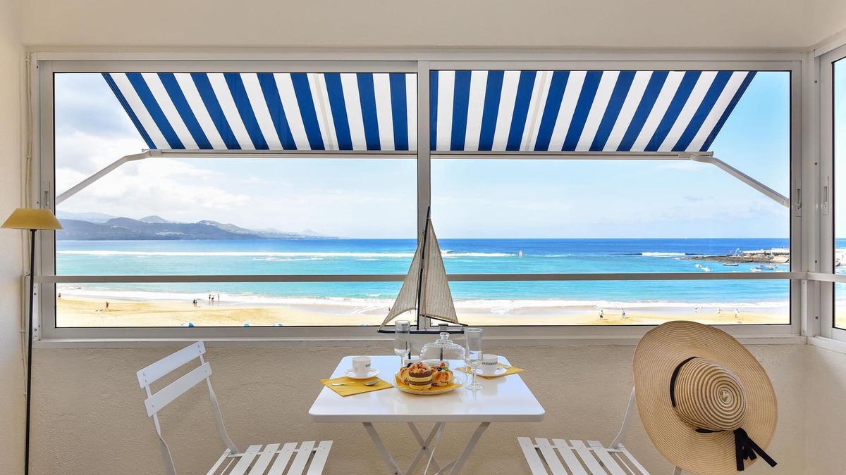 Las Palmas de Gran Canaria Apartment | City Beach Apartment Las Canteras LZ84H