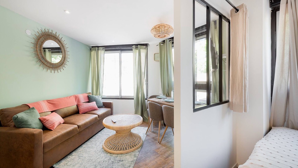 Gambetta Apartment | City Center Comfort Bright Super Wifi