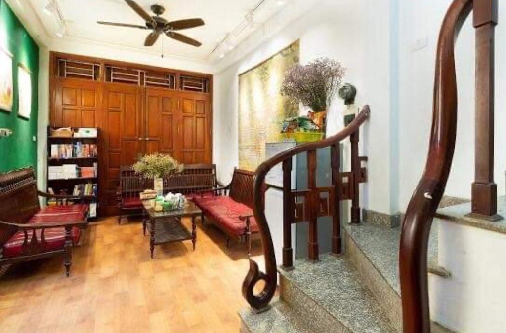 Đien Bien House | City center homestay with natural garden