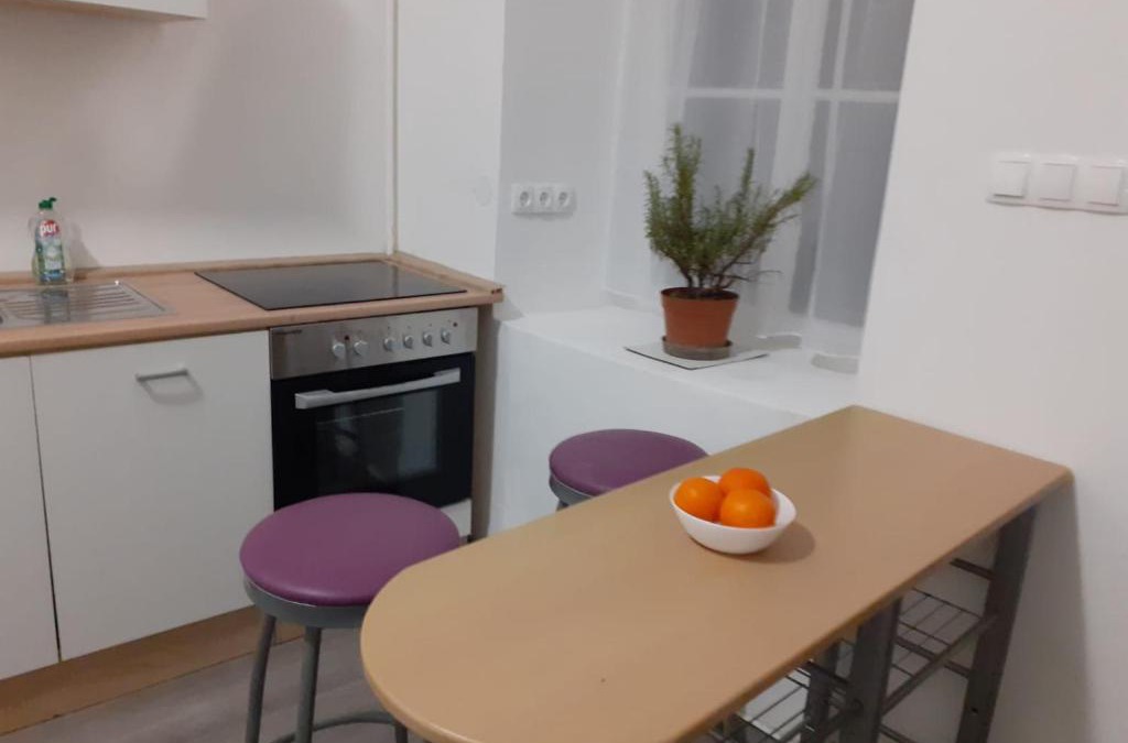 Szombathely Apartment | City Center N4 3 Bedroom Apartment