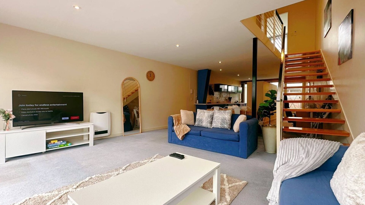 Hobart Central Business District Condo | City Center Stay, With Parking