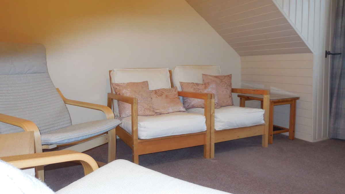 Central Aberdeen Apartment | City centre, 2nd floor apartment, close to everything