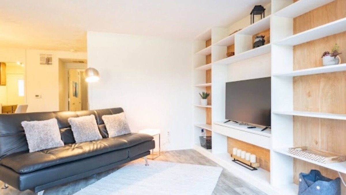 Highlands Condo | City Crash Pad