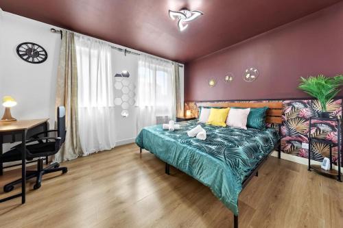 New Cross Apartment | City Flat with a master size bed