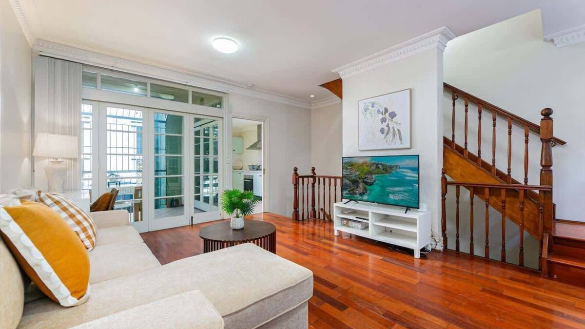 Ultimo House | City Fringe & Creative Vibe in Ultimo | Parking