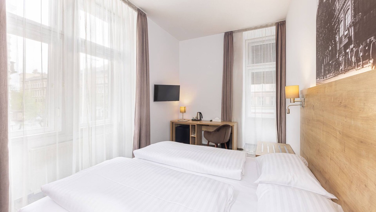 Ujlipotvaros Hotel | City Hotel Ring