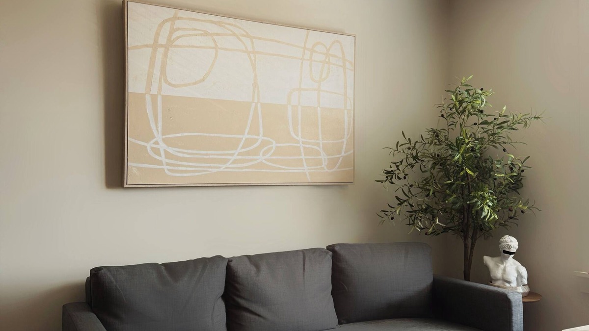 East Allegheny Apartment | City View KING BED Free Parking